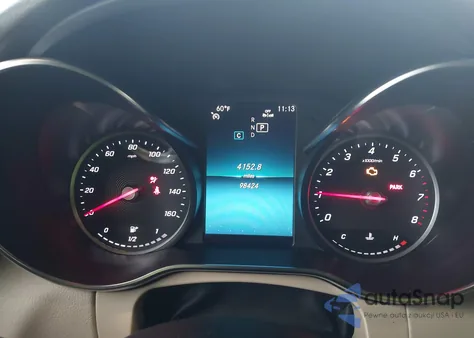 2019 Mercedes-Benz C 300 z USA, uszkodzony, nr VIN 55SWF8DB3KU293995